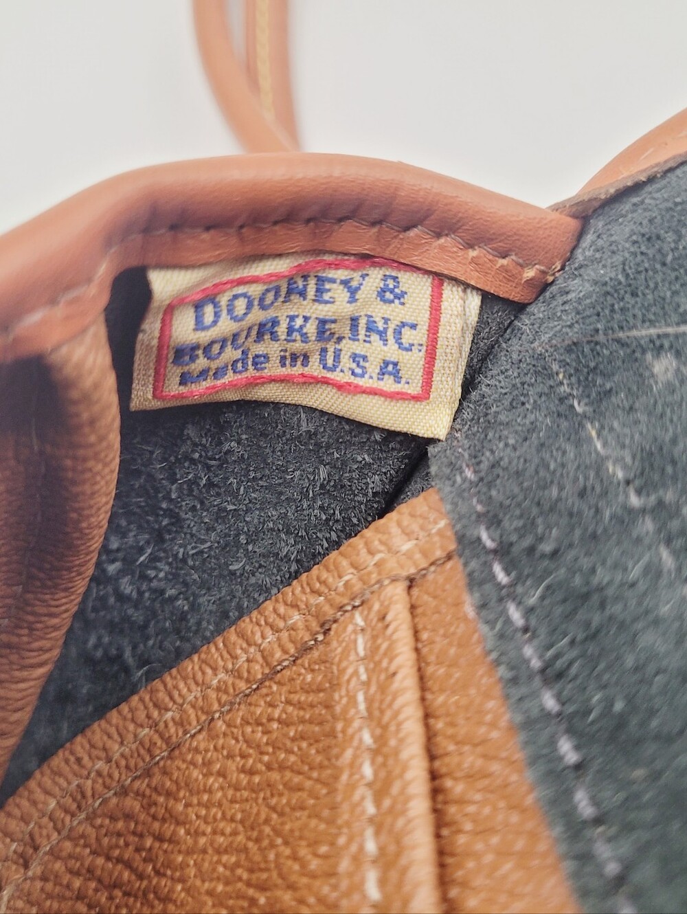 Dooney & Bourke Vintage Over And Under Mini Tack Bag - Picture 7 of 12